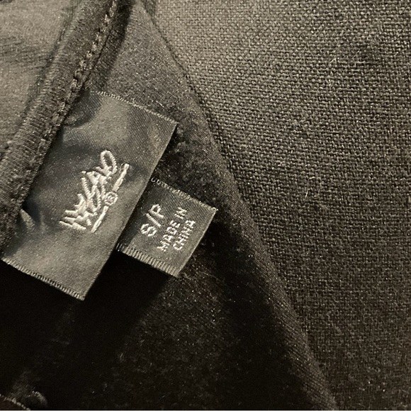 WOMENS SIZE SMALL PETITE RED AND BLACK SLEEVELESS MOSSIMO DRESS GENTLY WORN - Picture 3 of 3